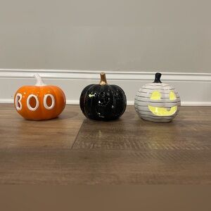 Halloween Light Up Pumpkin Decor Set - Orange, Black, and White